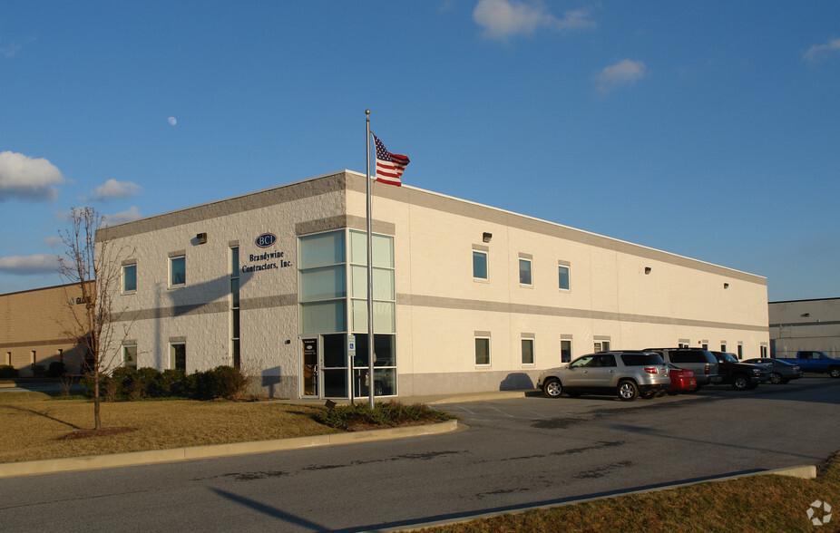 34 Industrial Blvd, New Castle, DE for lease - Primary Photo - Image 1 of 9