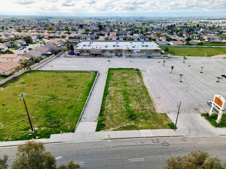 8331 Kern Canyon Rd, Bakersfield, CA for lease - Building Photo - Image 1 of 7