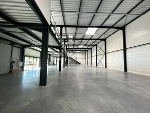 Flex dans Saint-Quentin-Fallavier à louer Photo intérieure- Image 1 de 2