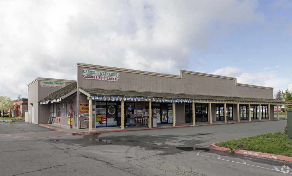 1335-1643 W Imola Ave, Napa, CA à louer - Photo du bâtiment - Image 3 de 8
