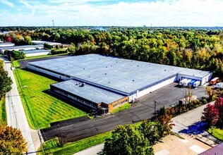 1366 Commerce Dr, Stow, OH for lease Building Photo- Image 1 of 8