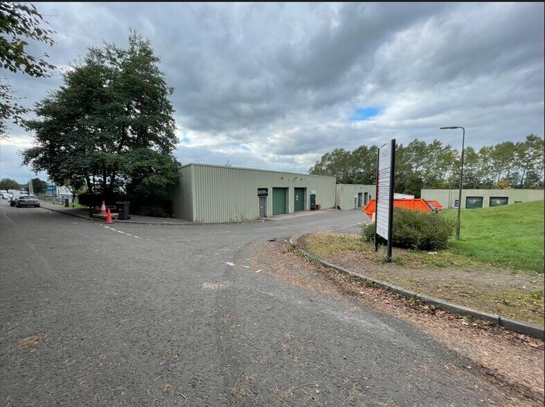 Polbeth Industrial Estate, Polbeth à louer - Photo du bâtiment - Image 3 de 7