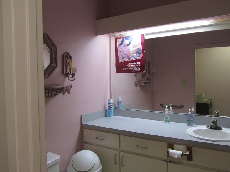 1205-1211 W Austin St, Port Lavaca, TX à louer - Photo du bâtiment - Image 3 de 37