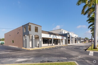 925-939 14th Ln, Vero Beach, FL for lease Building Photo- Image 2 of 7