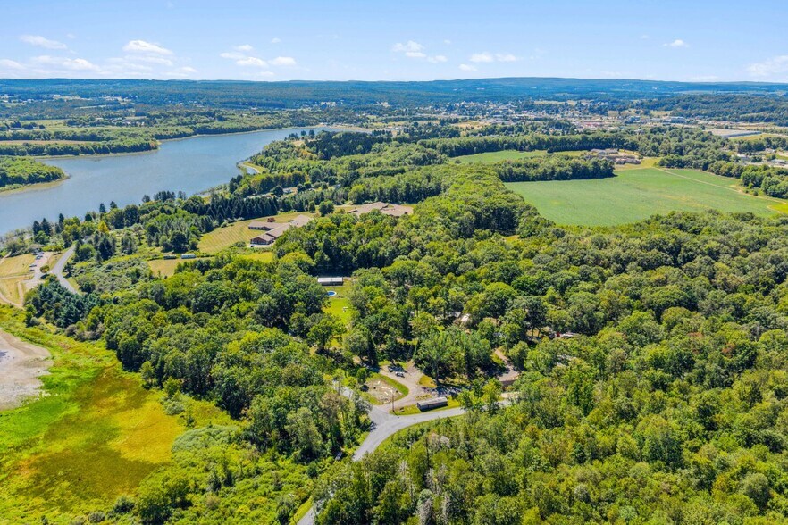 291 Gilmour Rd, Somerset, PA à vendre - Photo du bâtiment - Image 2 de 9