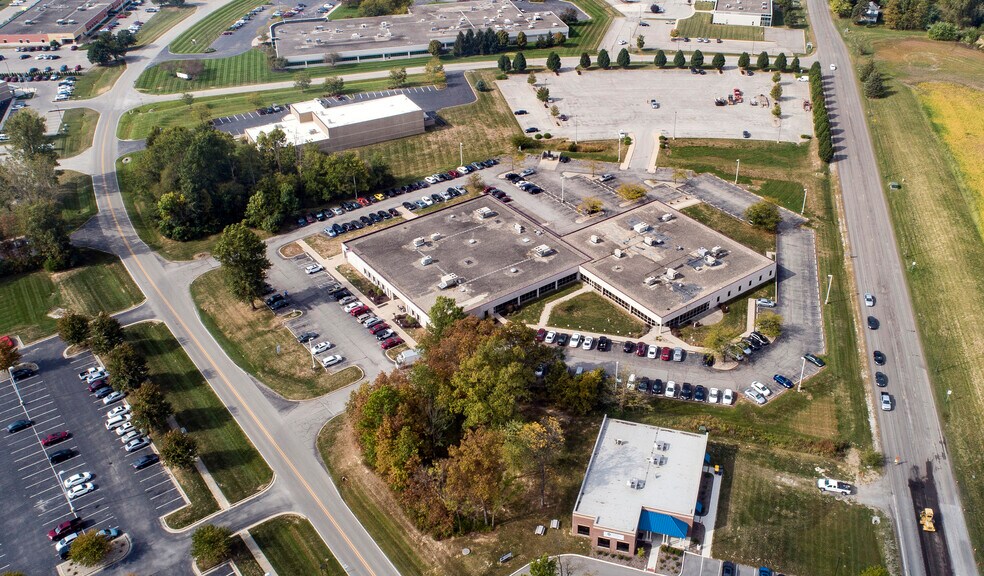 2828 Enterprise Dr, Anderson, IN à vendre - Photo du bâtiment - Image 3 de 12