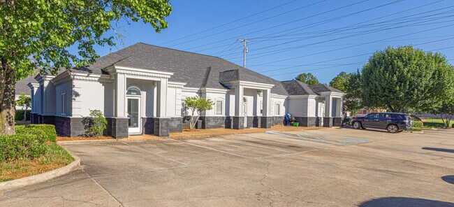 Plus de détails pour 359 Towne Center Blvd, Ridgeland, MS - Bureau à louer