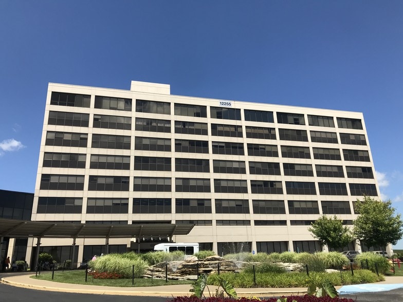 12255 DePaul Dr, Bridgeton, MO for lease - Building Photo - Image 1 of 27