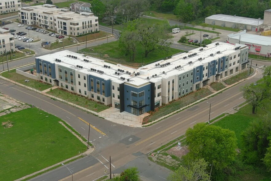 961 Caddo St, Shreveport, LA à louer - Photo du bâtiment - Image 2 de 9