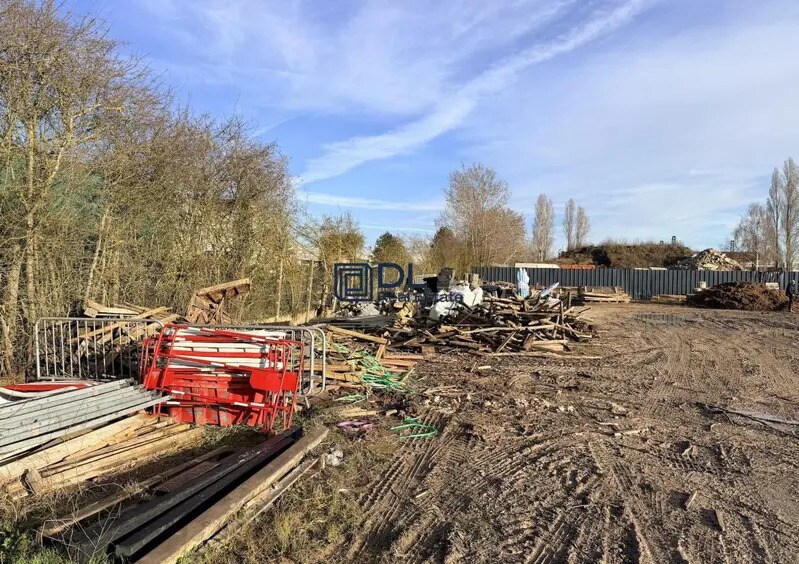 Land in Gretz-Armainvilliers for lease - Construction Photo - Image 2 of 3