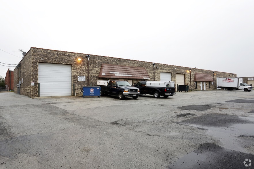 15545-15622 S 70th Ct, Orland Park, IL for lease - Building Photo - Image 3 of 8