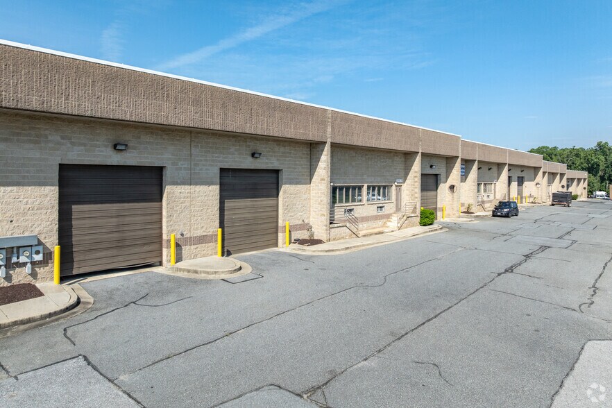 9070 Maier Rd, Laurel, MD à louer - Photo du bâtiment - Image 3 de 5