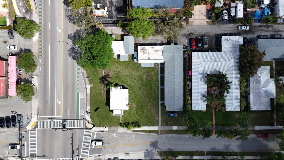 1751-1753 Wiley St, Hollywood, FL à vendre - Photo du bâtiment - Image 2 de 25