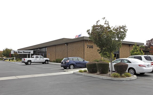 Plus de détails pour 702 National Ct, Richmond, CA - Bureau, Industriel à louer