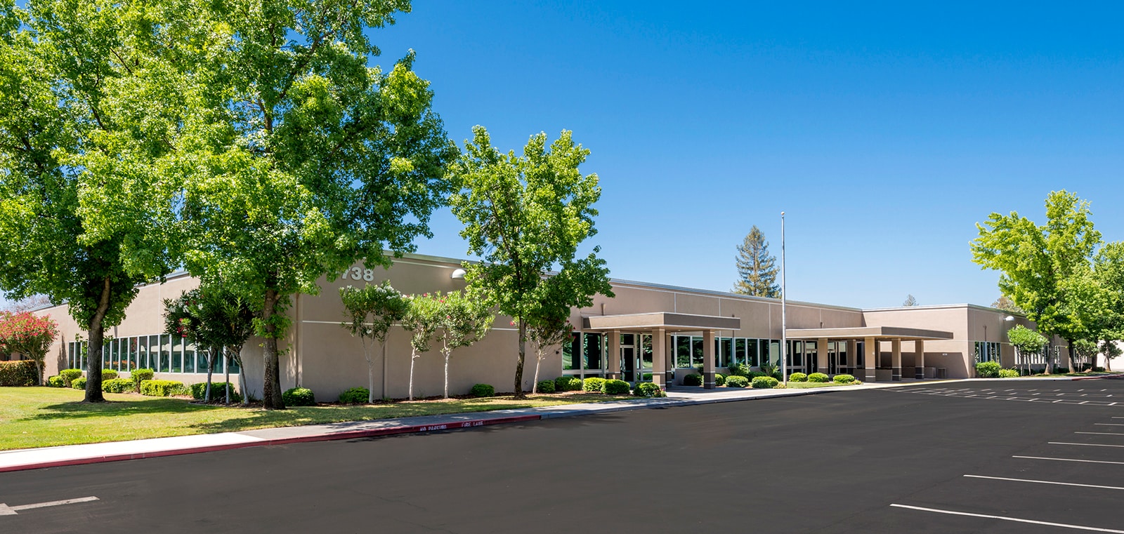 9738 Lincoln Village Dr, Sacramento, CA for lease Building Photo- Image 1 of 11