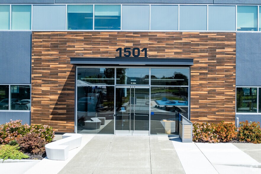1501 Harbor Bay Pky, Alameda, CA à louer - Photo du bâtiment - Image 3 de 6