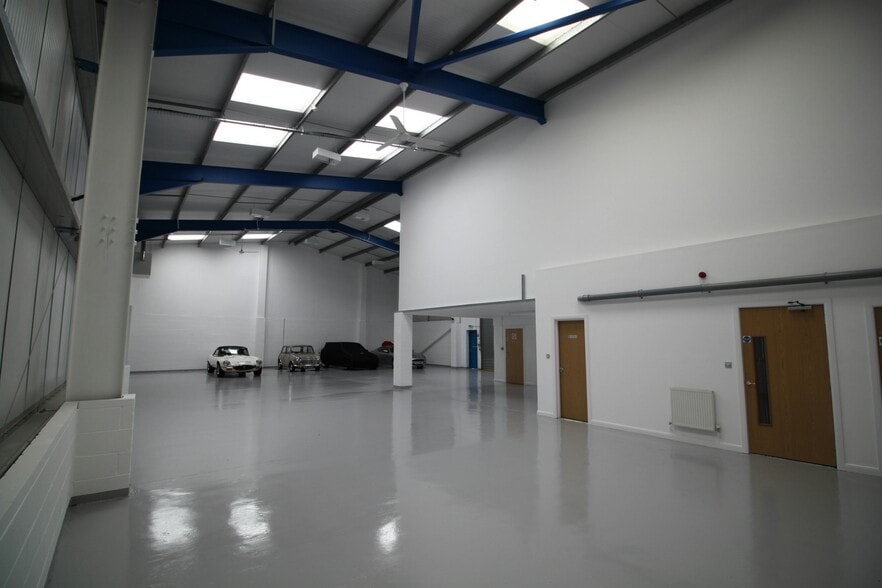 Brookhampton Ln, Kineton for lease - Building Photo - Image 3 of 12