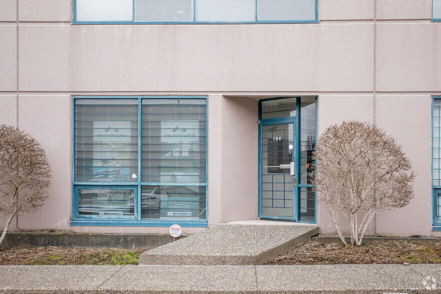 3060 Norland Ave, Burnaby, BC for lease - Building Photo - Image 2 of 9