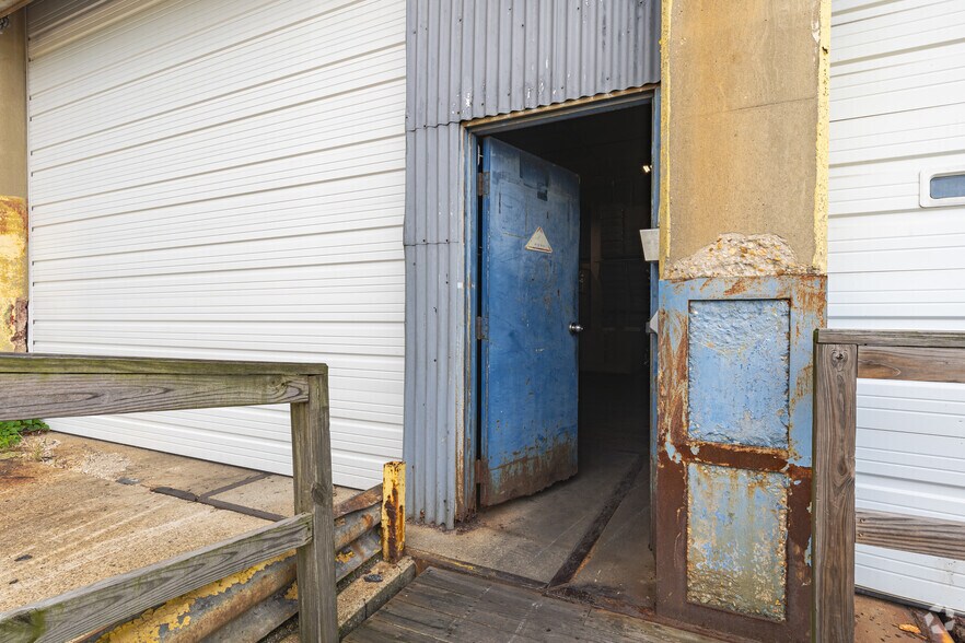 540 N Laurel St, Bridgeton, NJ à louer - Photo du bâtiment - Image 3 de 12