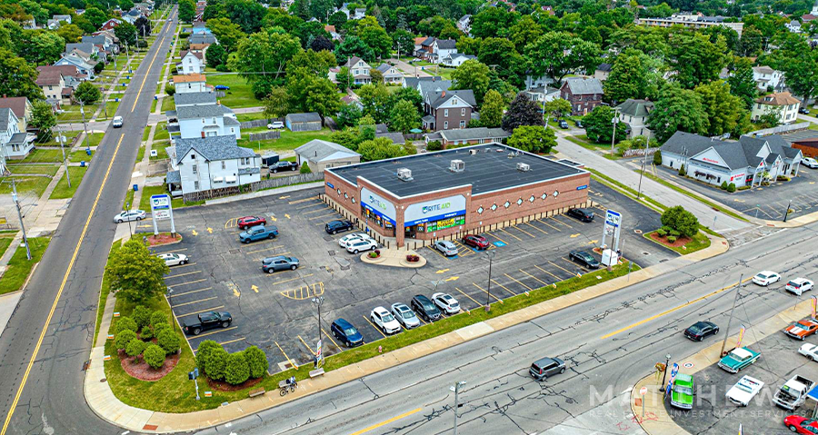 713 N State St, Girard, OH for sale - Building Photo - Image 2 of 4