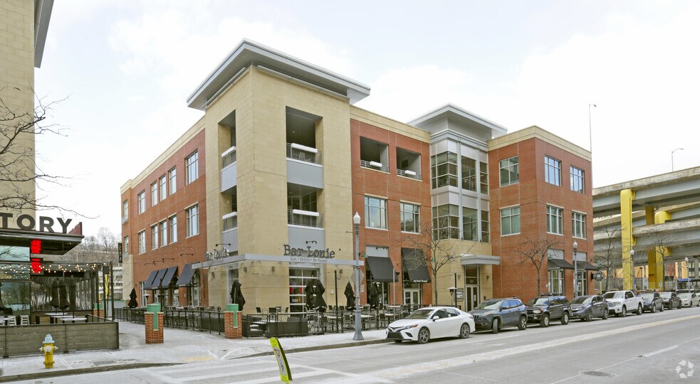 316-330 N Shore Dr, Pittsburgh, PA à louer - Photo du bâtiment - Image 2 de 6