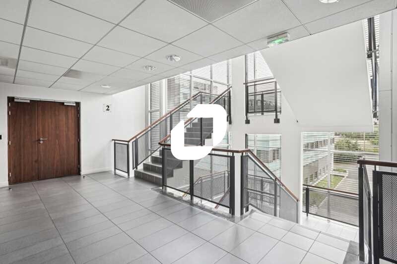 Bureau dans Colombes à louer - Hall d’entrée - Image 3 de 14