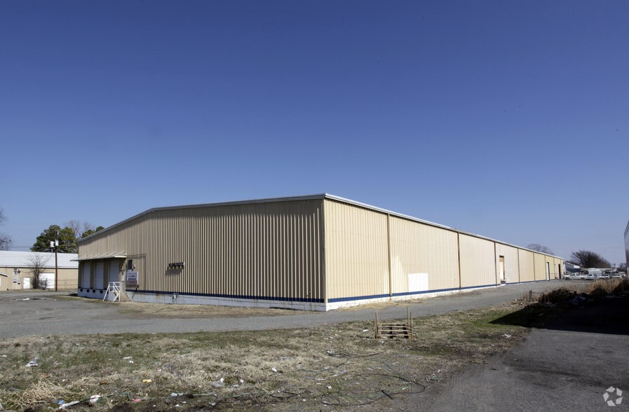 Saxony Properties portefeuille de 26 propriétés à vendre sur LoopNet.ca - Photo principale - Image 1 de 1