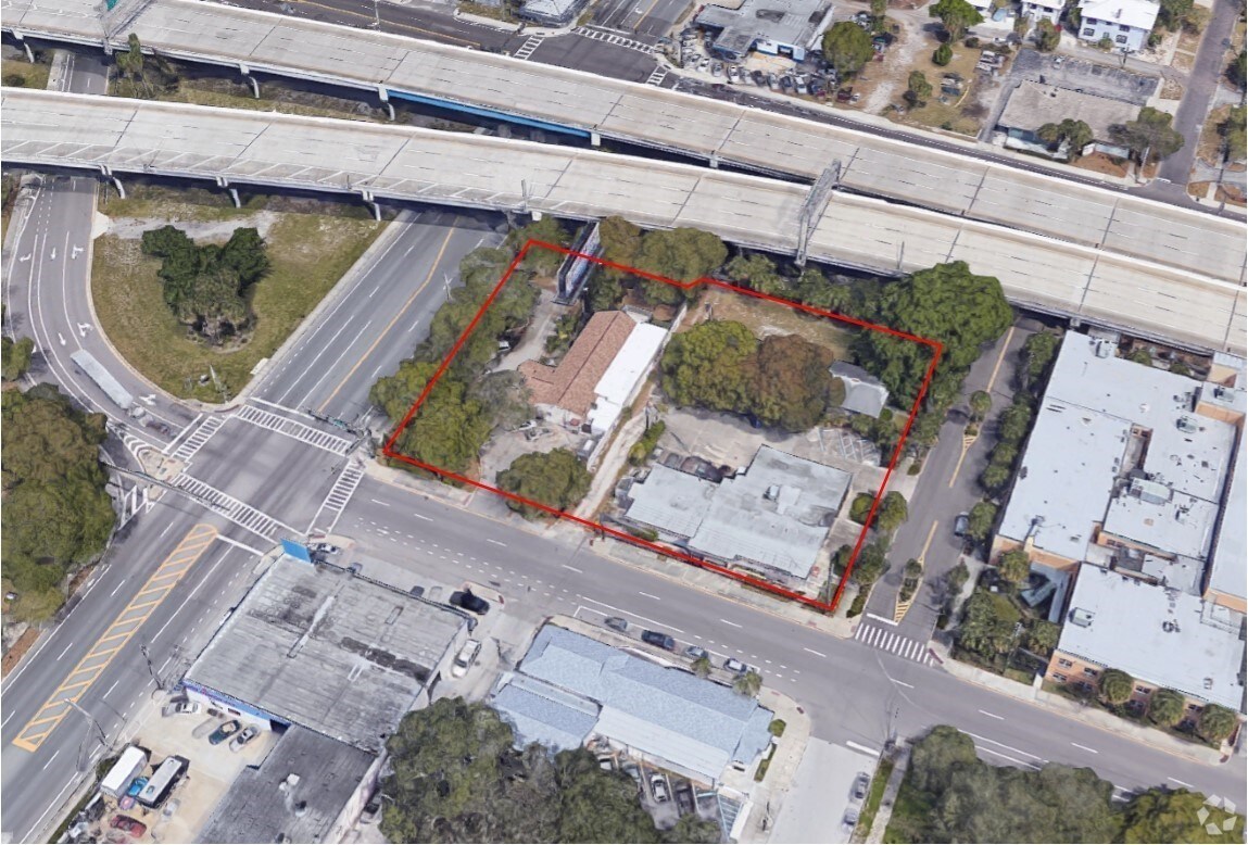 401 16th St N, Saint Petersburg, FL à louer Photo principale- Image 1 de 31