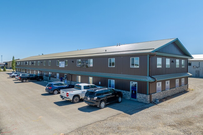 Plus de détails pour 130 Canal Gdns, Strathmore, AB - Industriel à vendre