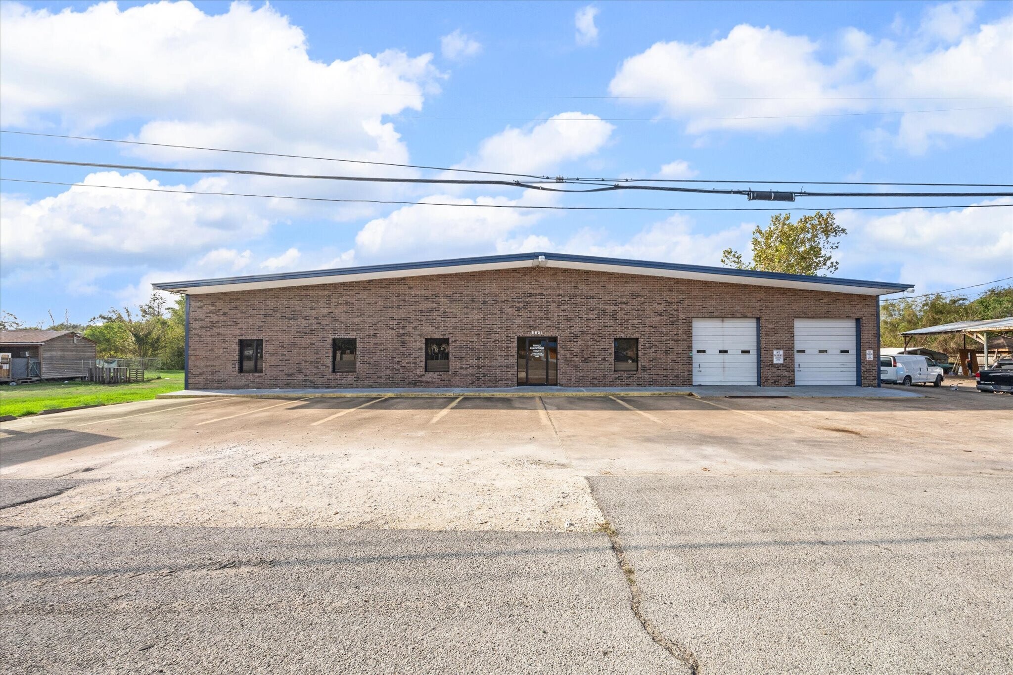 8621 Hwy 6, Hitchcock, TX à vendre Photo du bâtiment- Image 1 de 1