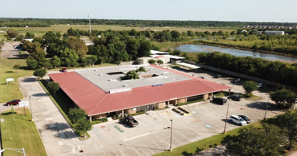 13630 Beamer Rd, Houston, TX for lease - Building Photo - Image 2 of 7