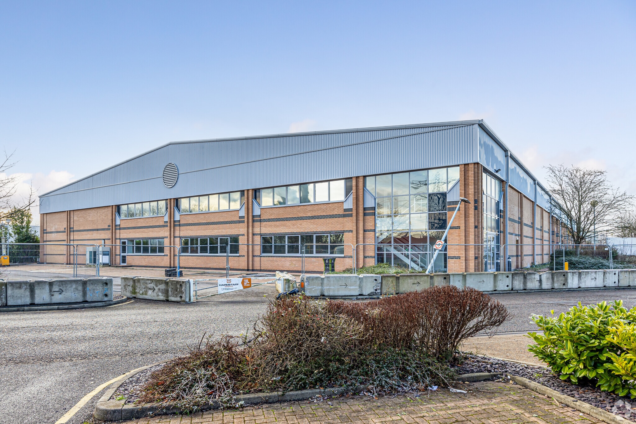 Mollison Ave, Enfield for lease Primary Photo- Image 1 of 19