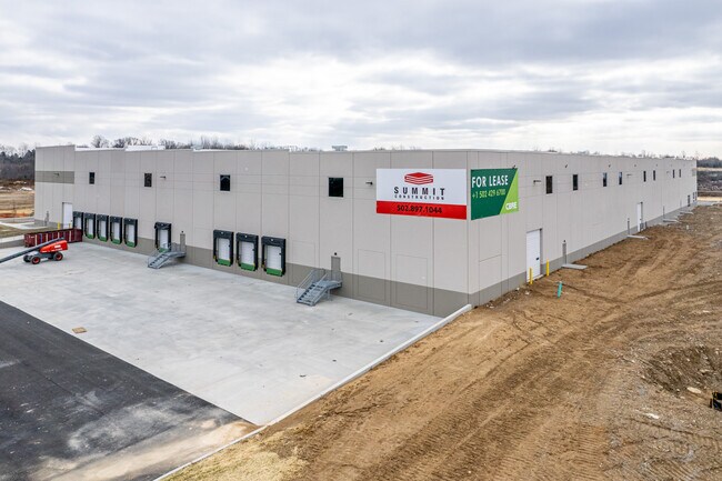 Plus de détails pour 13620 NE Park Dr, Louisville, KY - Industriel à louer