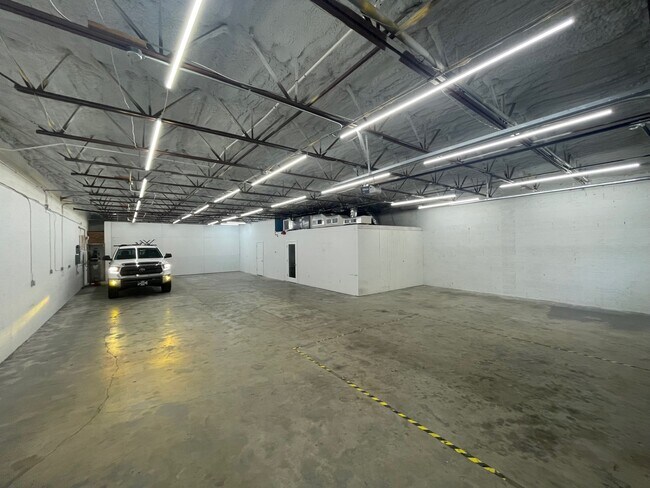 More details for 355 Tortoise View Dr, Satellite Beach, FL - Industrial for Lease