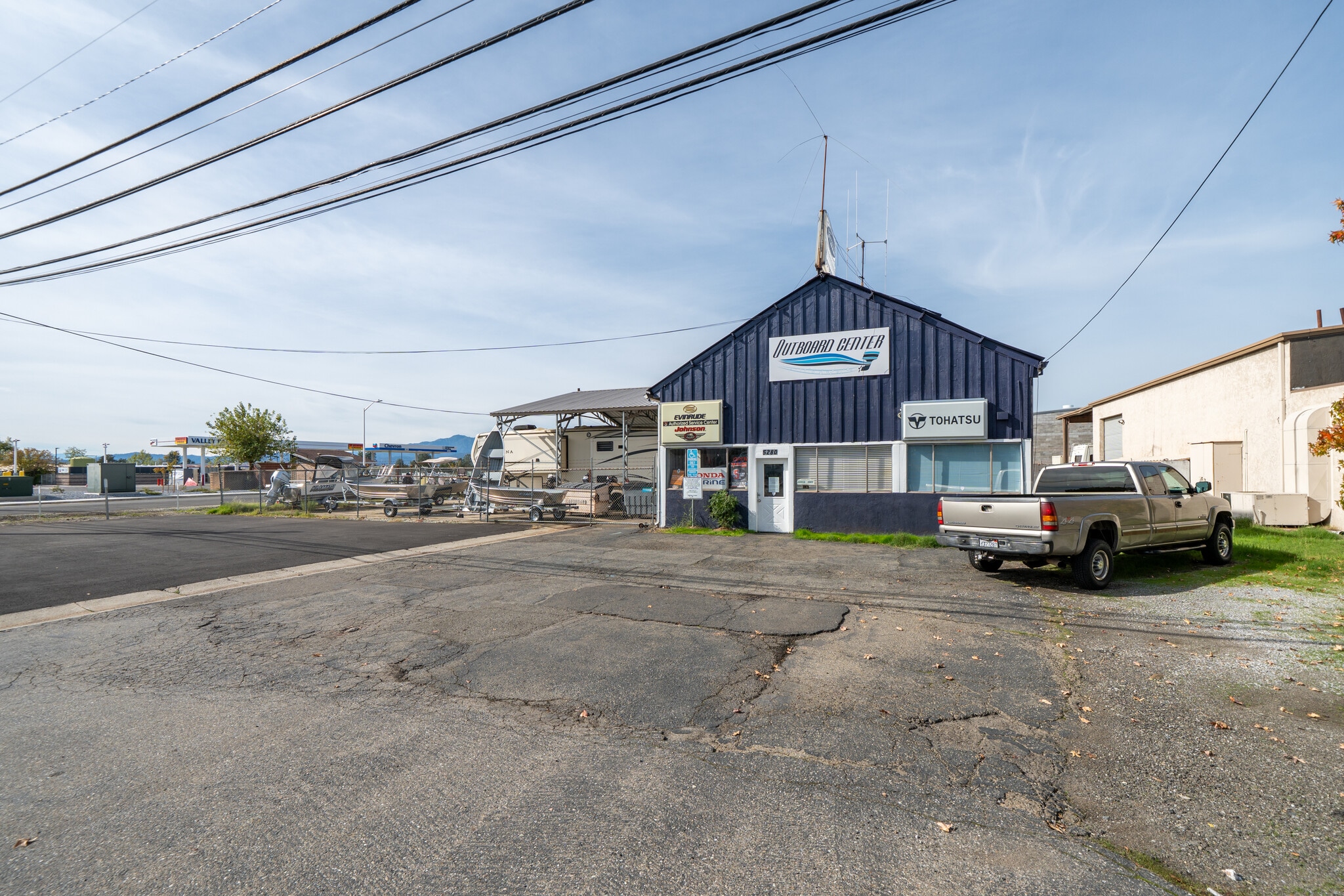 5830 Caterpillar rd, Redding, CA for sale Primary Photo- Image 1 of 39