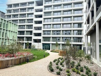 Plus de détails pour Bureau, Commerce de détail à louer