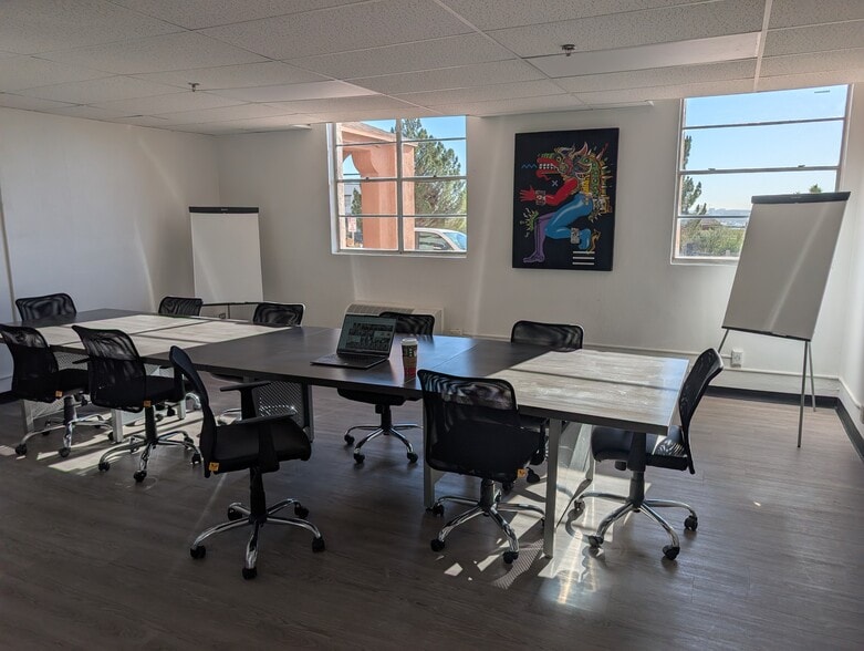 1221 N Cotton St, El Paso, TX for lease - Building Photo - Image 3 of 22