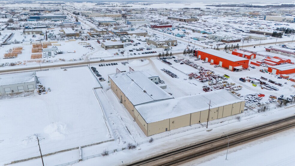 2201 8th St, Nisku, AB à louer - Photo du bâtiment - Image 2 de 3