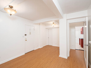 35 E 35th St, New York, NY for lease Building Photo- Image 2 of 8