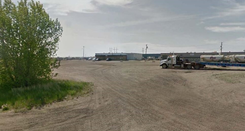 1525 Brier Park Rd NW, Medicine Hat, AB for sale Building Photo- Image 1 of 2
