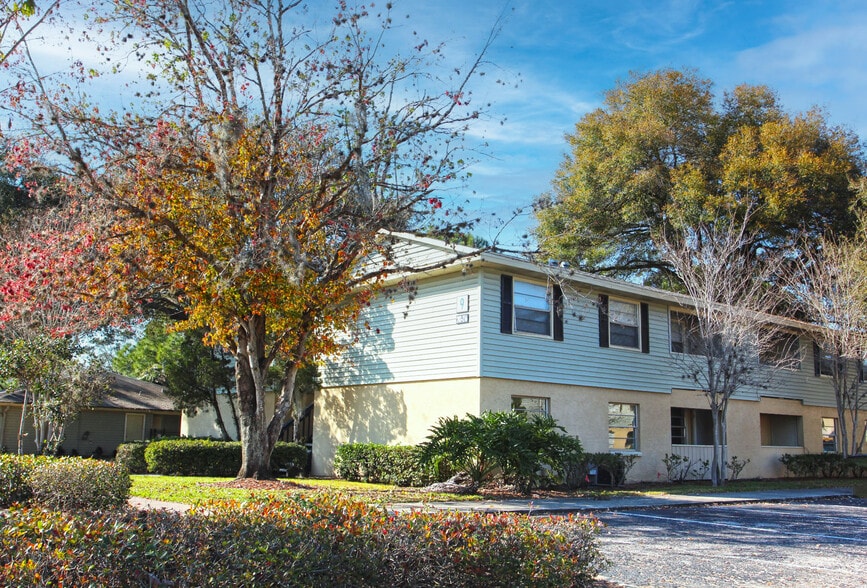 609 Golden Raintree Pl, Brandon, FL for sale - Building Photo - Image 2 of 16