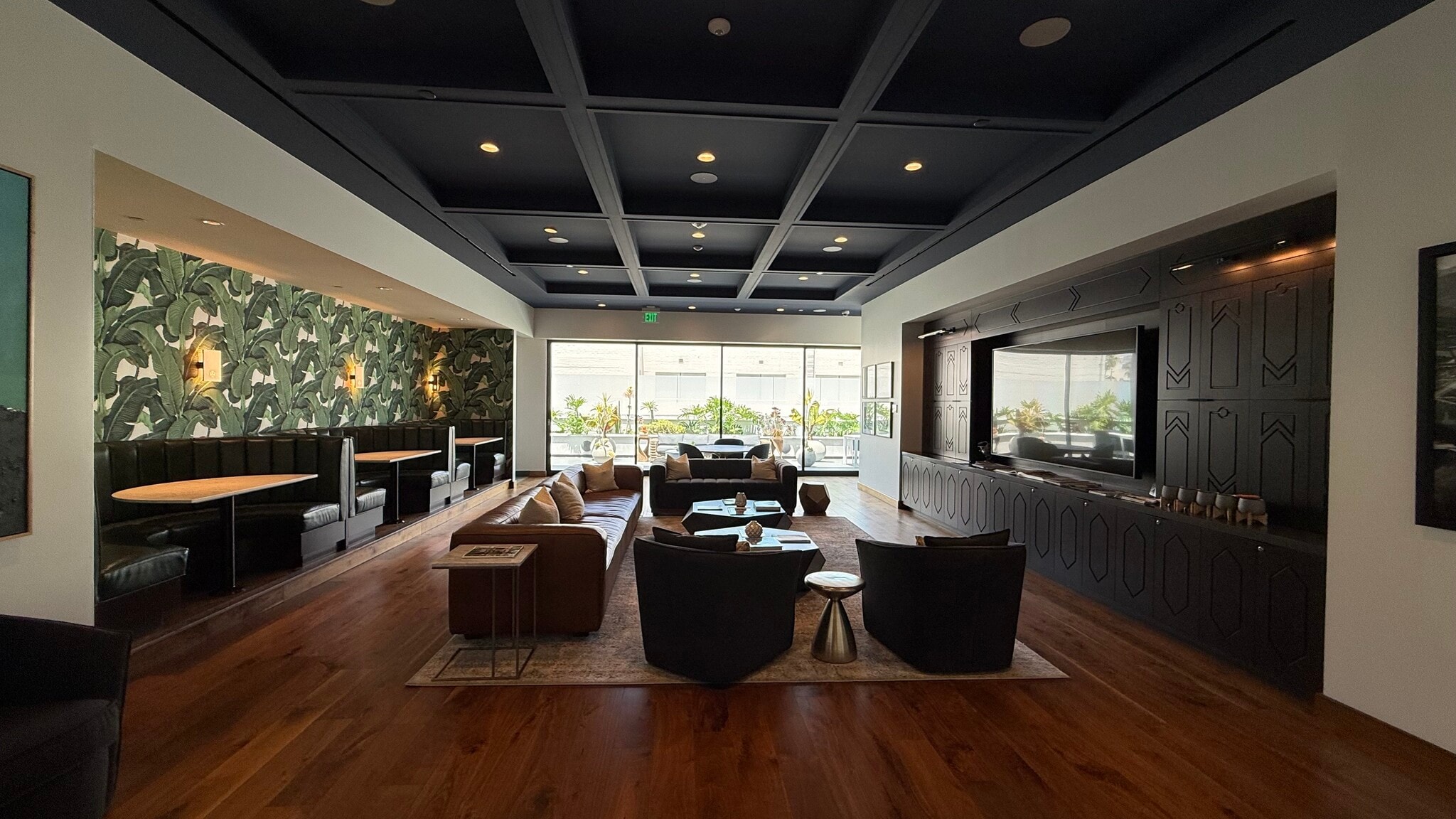 243 N Canon Dr, Beverly Hills, CA à louer Photo intérieure- Image 1 de 10