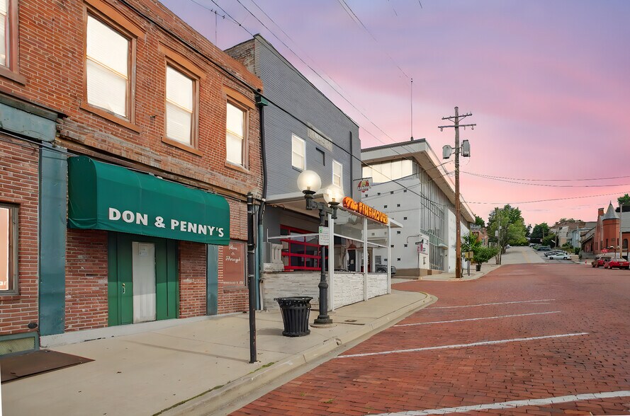 314 State St, Alton, IL à vendre - Photo du bâtiment - Image 3 de 75