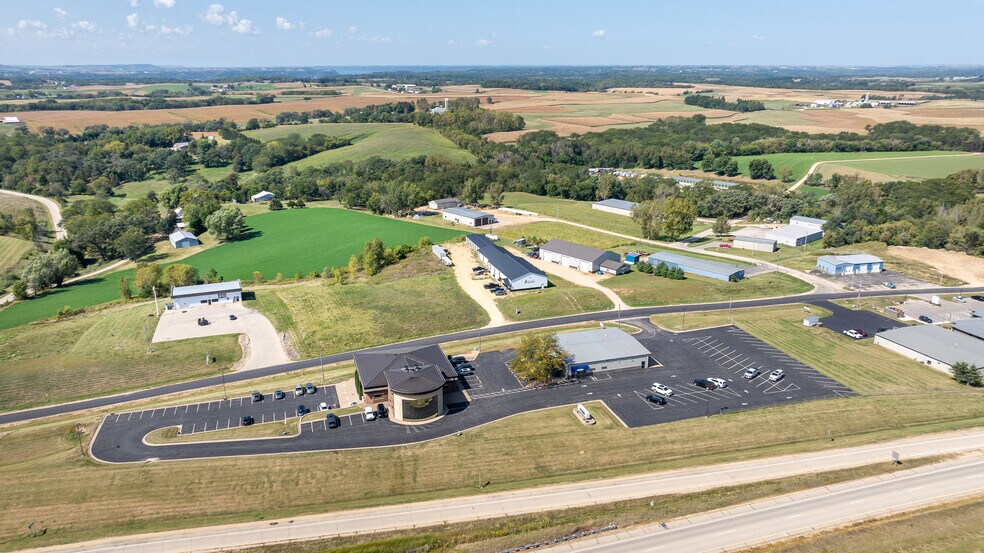 3681 Prism Ln, Kieler, WI à vendre - Photo du bâtiment - Image 2 de 86