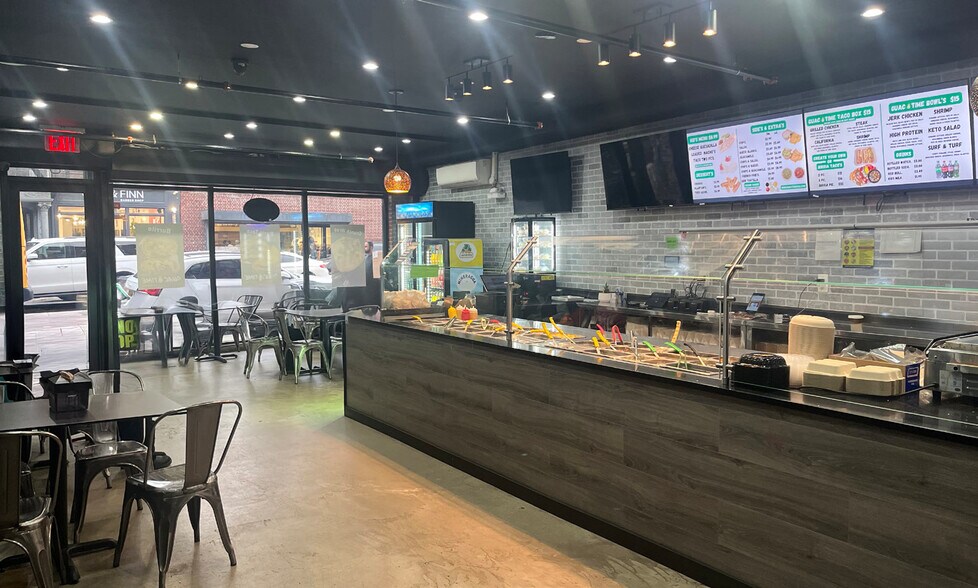 153 Grand St, Brooklyn, NY à louer - Photo du bâtiment - Image 3 de 8