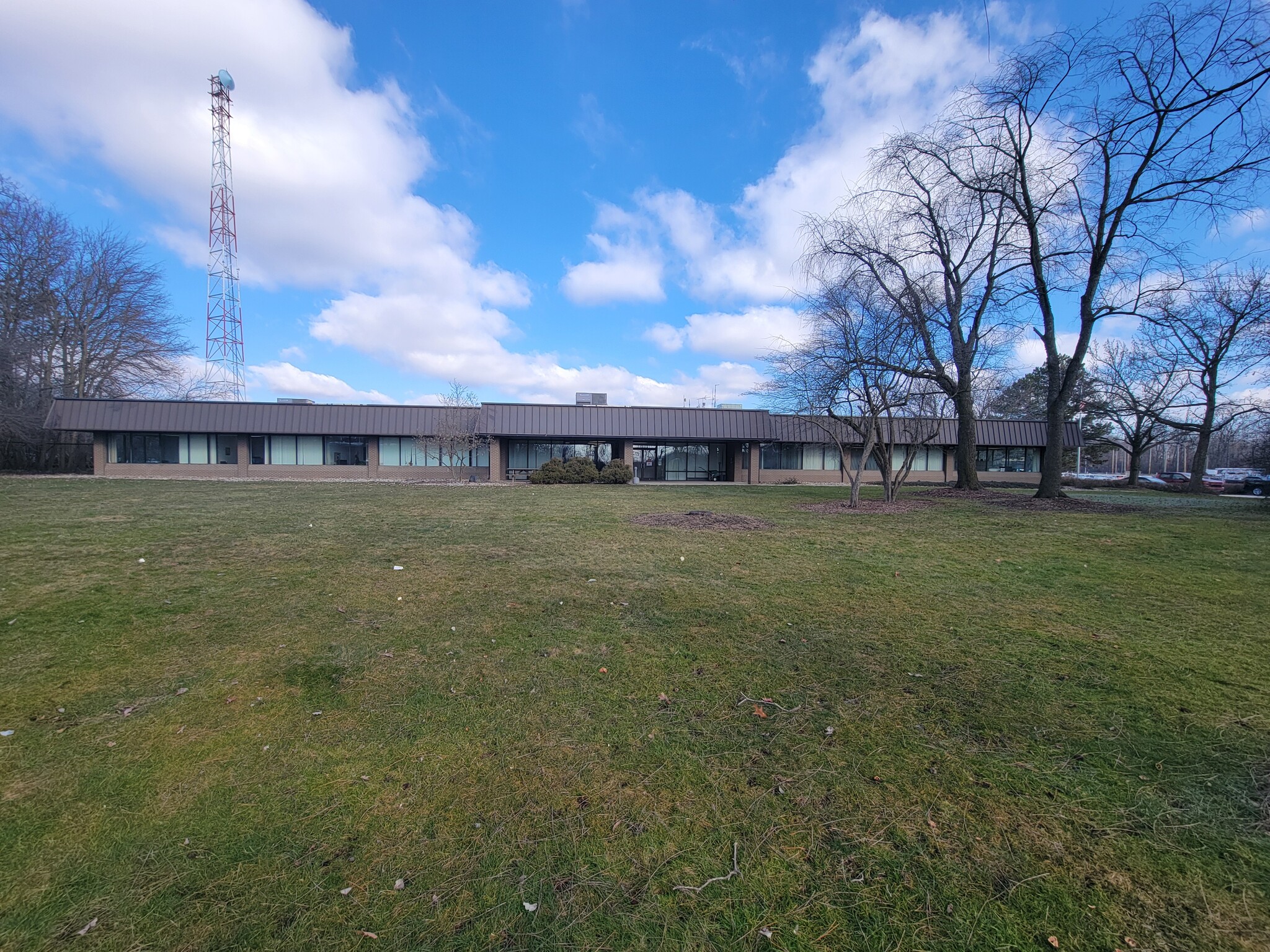 2929 W Lathrop St, South Bend, IN à vendre Photo du b timent- Image 1 de 12