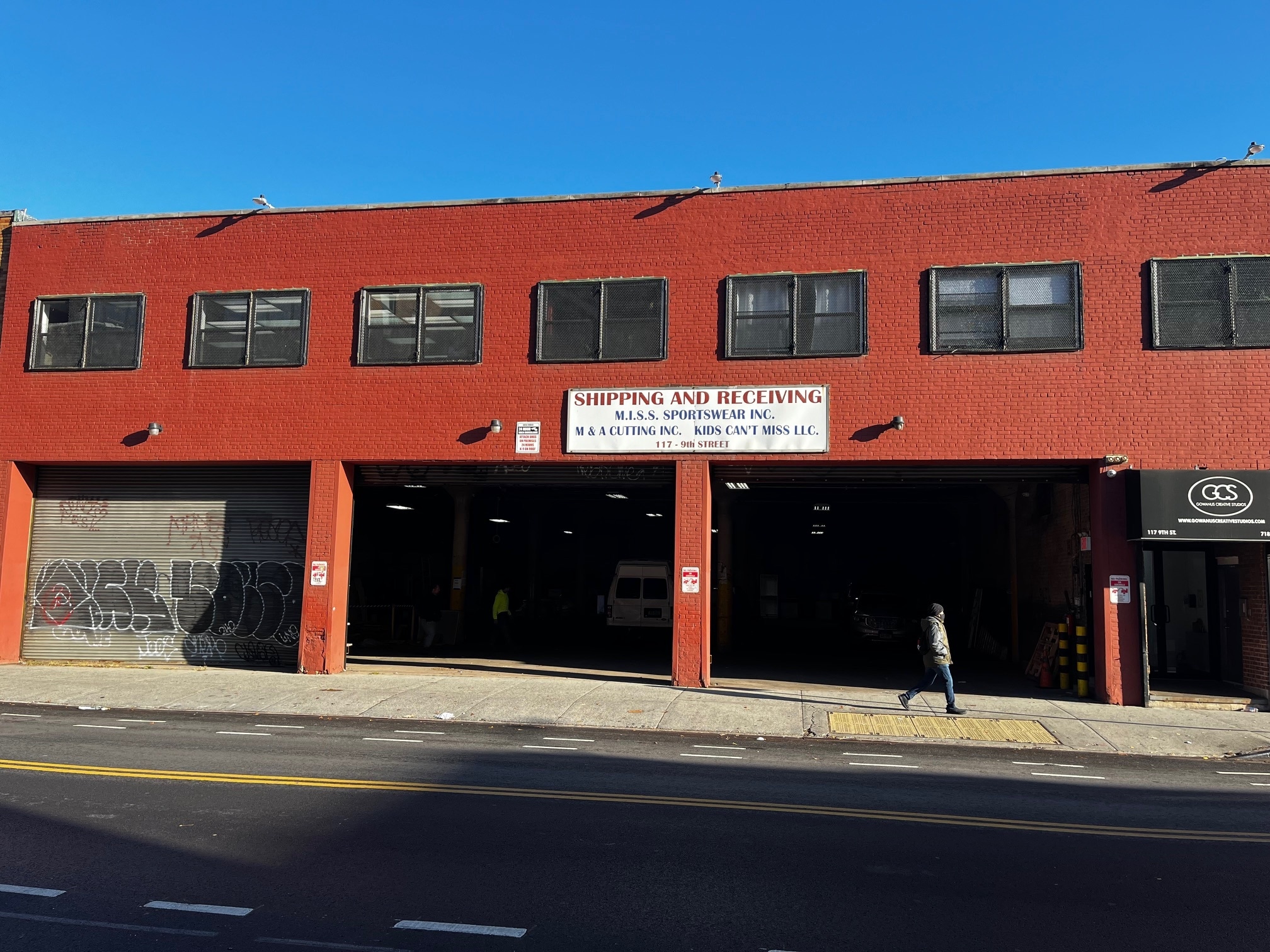 117 9th St, Brooklyn, NY for lease Building Photo- Image 1 of 3