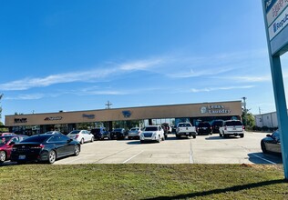 3800-3808 Hospital St, Pascagoula, MS for lease Building Photo- Image 2 of 4