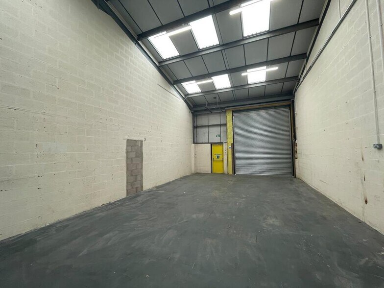 Dewsbury Rd, Stoke On Trent for lease - Building Photo - Image 2 of 9