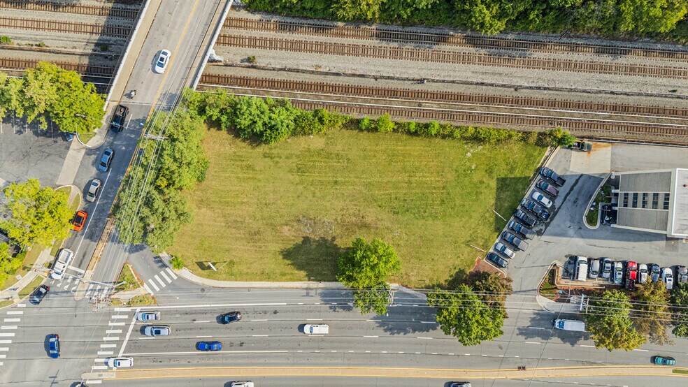900 Rockville Pike, Rockville, MD à vendre - Photo du bâtiment - Image 3 de 7